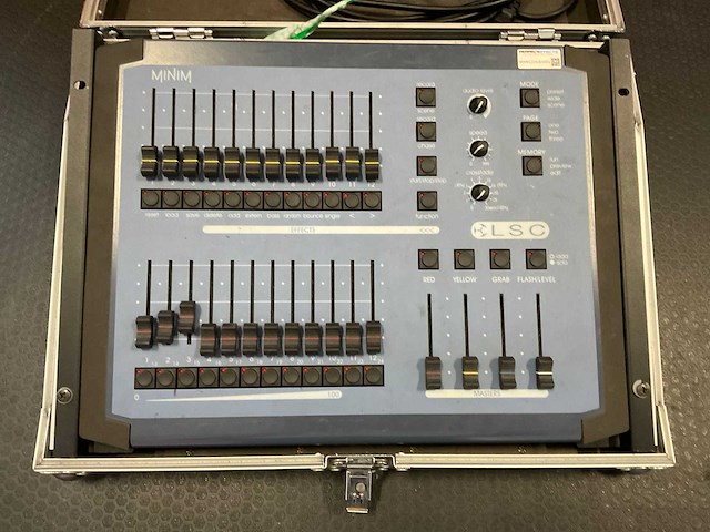 Lichtmengtafel - lsc - minim 12/24 fx dmx controller - afbeelding 2 van  5
