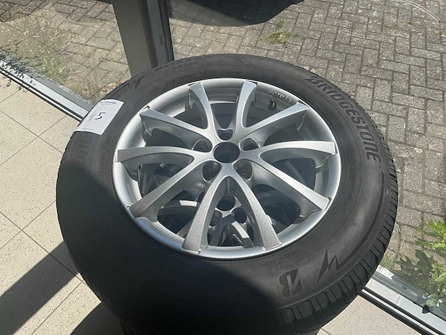 Lichtmetalen velgen 17inch - afbeelding 1 van  3