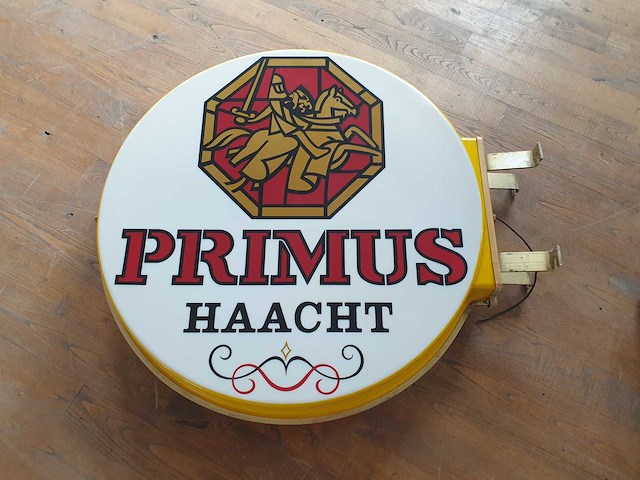 Lichtreclame diverse biermerken - afbeelding 1 van  5