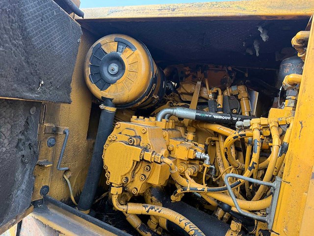 Liebherr - 1996 - a900 - banden graafmachine - afbeelding 5 van  18
