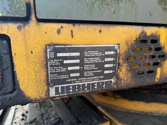 Liebherr - 1996 - a900 - banden graafmachine - afbeelding 10 van  18