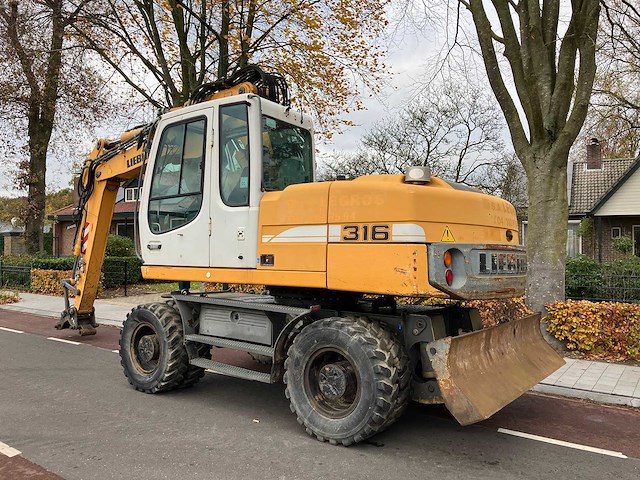Liebherr - 2008 - a316 litronic - banden graafmachine - afbeelding 16 van  22