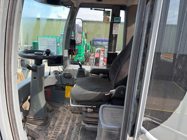 Liebherr - 2009 - l566 - wiellader - afbeelding 4 van  18