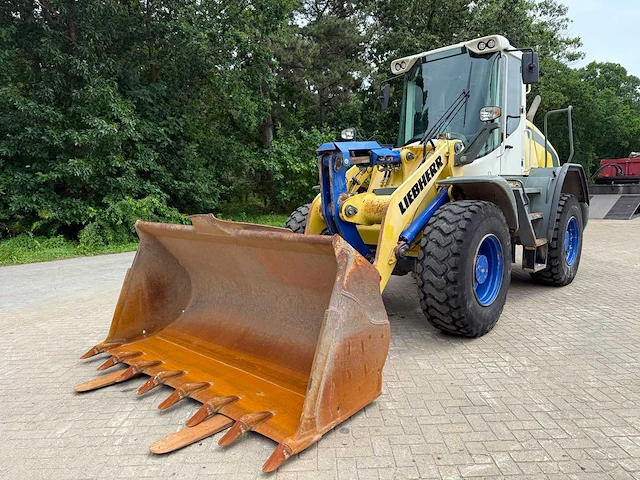 Liebherr - 2014 - l524 - incl. bak en vorken - shovel - afbeelding 20 van  22