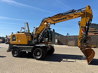 Liebherr - 2015 - a916 - banden graafmachine - afbeelding 13 van  19