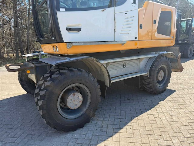 Liebherr - 2015 - a916 - banden graafmachine - afbeelding 18 van  19