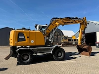 Liebherr - 2015 - a916 - banden graafmachine - afbeelding 14 van  19