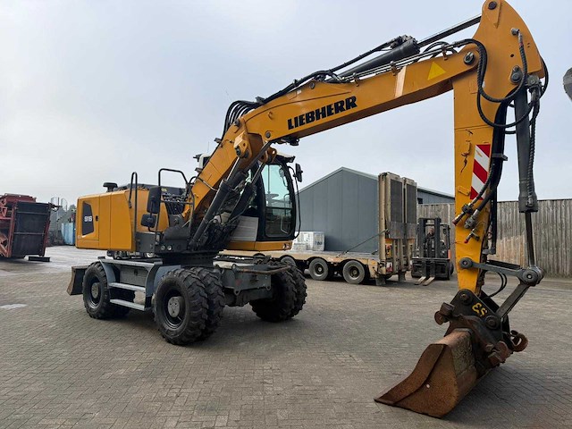 Liebherr - 2016 - a 916 - met snelwissel en bak - mobiele kraan - afbeelding 9 van  10
