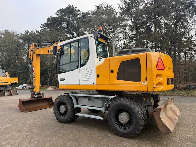 Liebherr - 2016 - a 916 - met snelwissel en bak - mobiele kraan - afbeelding 3 van  10