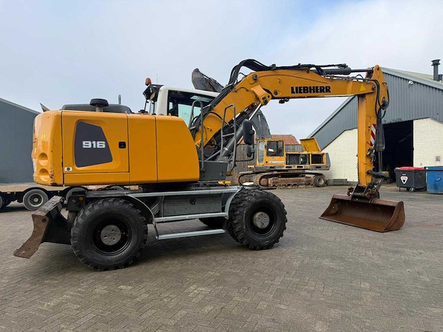 Liebherr - 2016 - a 916 - met snelwissel en bak - mobiele kraan - afbeelding 6 van  10