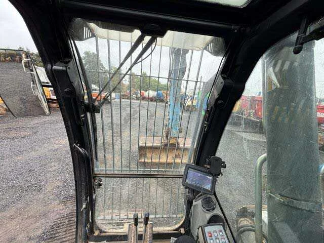 Liebherr - 2017 - liebherr r926 - rupsgraafmachine - afbeelding 11 van  30