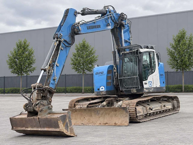 Liebherr - 2017 - liebherr r926 - rupsgraafmachine - afbeelding 1 van  30