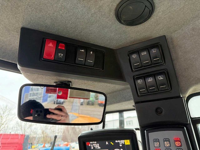 Liebherr - 2018 - l566 xpower - shovel - afbeelding 2 van  14