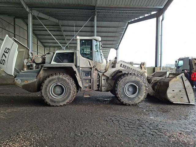 Liebherr - 2018 - l5676 x power - shovel - afbeelding 9 van  29