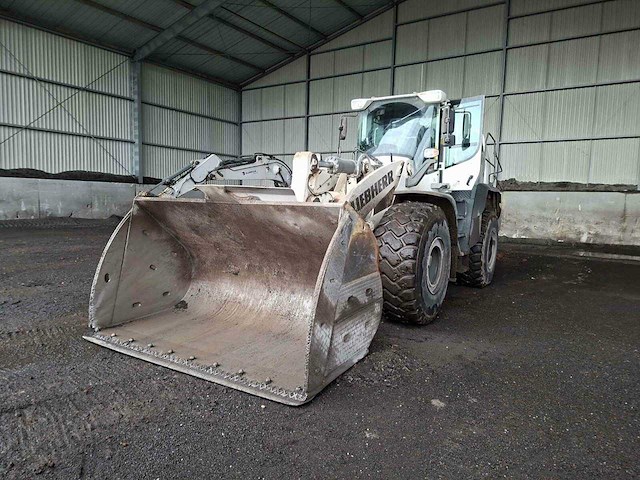 Liebherr - 2018 - l5676 x power - shovel - afbeelding 1 van  29