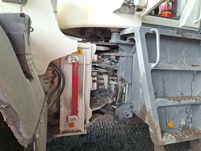 Liebherr - 2018 - l5676 x power - shovel - afbeelding 18 van  29