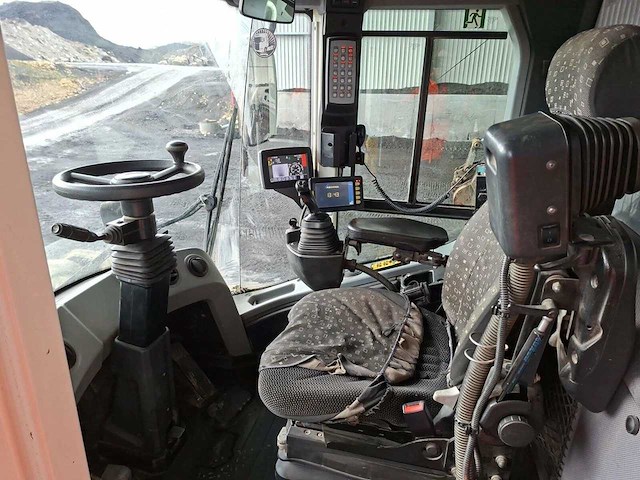 Liebherr - 2018 - l5676 x power - shovel - afbeelding 19 van  29