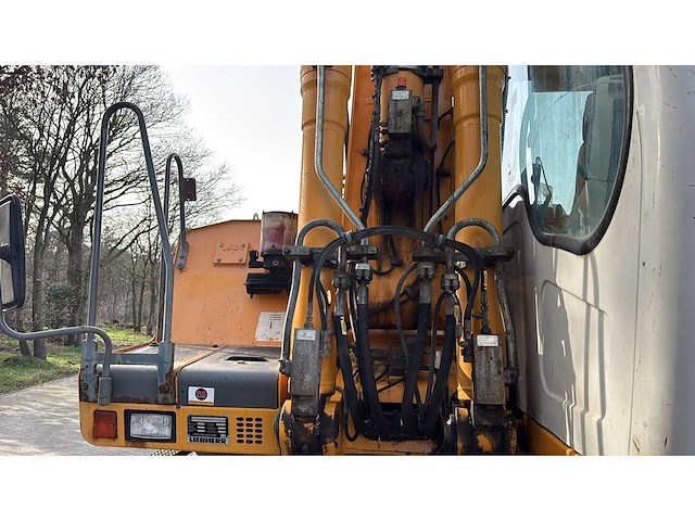 Liebherr - a900c - met kenteken - mobiele graafmachine - afbeelding 11 van  12