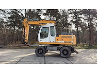 Liebherr - a900c - met kenteken - mobiele graafmachine - afbeelding 1 van  11