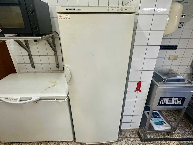 Liebherr - comfort - hoge vrieskast - afbeelding 2 van  4