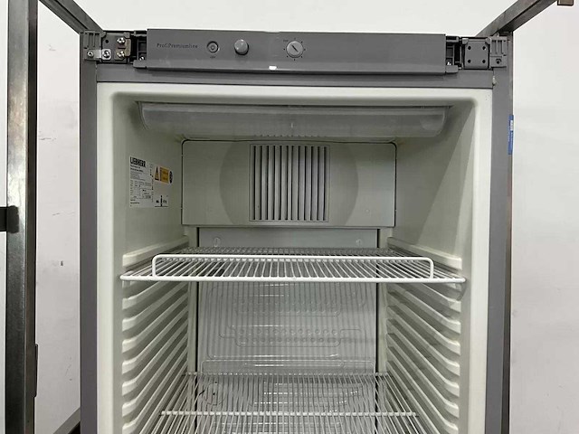 Liebherr - fkvsl 4113 - koelkast in verrijdbaar rvs frame - afbeelding 2 van  3
