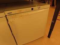 Liebherr - gx823 - laboratorium vriezer - afbeelding 1 van  3