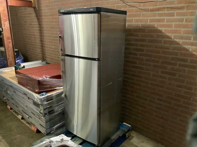 Liebherr - preimiun - refrigerators cool/freeze combi - afbeelding 1 van  7