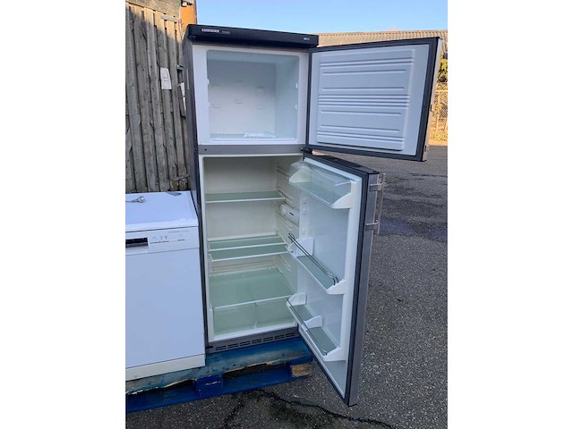 Liebherr - preimiun - refrigerators cool/freeze combi - afbeelding 5 van  7
