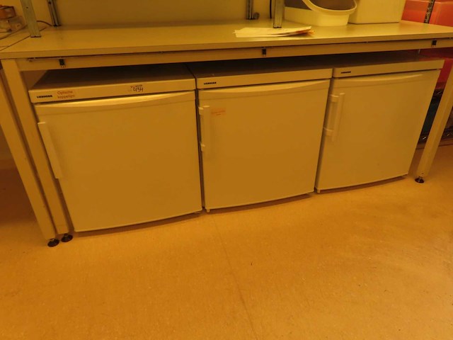 Liebherr - tx1021 - laboratorium koelkast (3x) - afbeelding 1 van  3