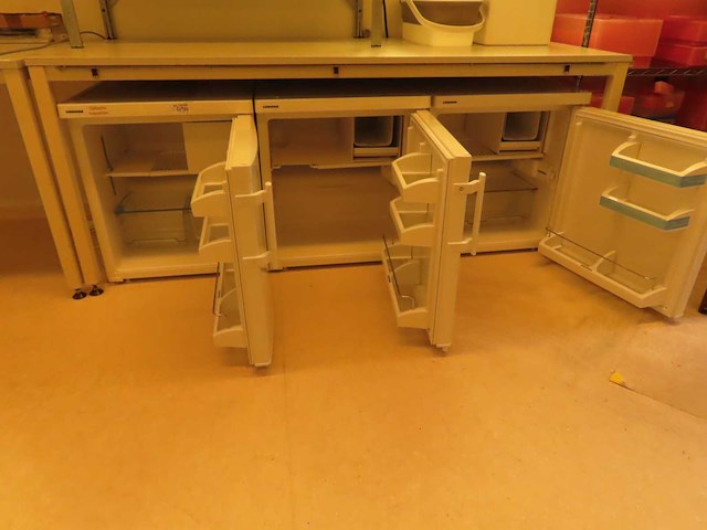 Liebherr - tx1021 - laboratorium koelkast (3x) - afbeelding 2 van  3
