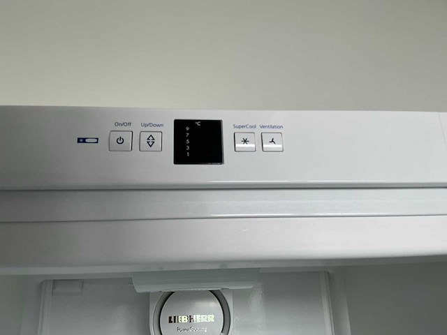 Liebherr 4220 laboratoriumkoelkast - afbeelding 6 van  7