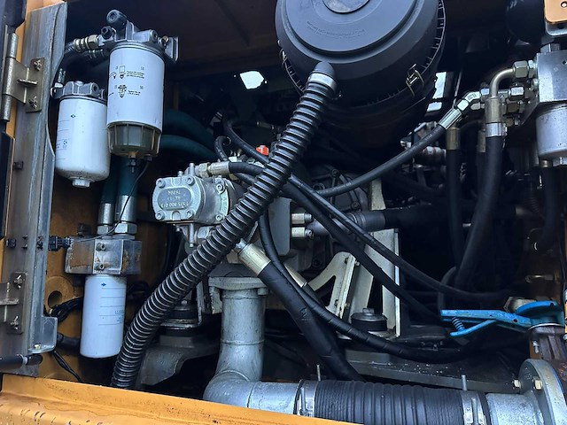 Liebherr 920 lithronic banden kraan - afbeelding 9 van  27