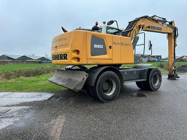 Liebherr 920 lithronic banden kraan - afbeelding 23 van  27