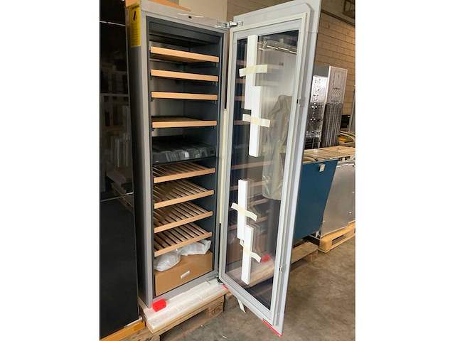 Liebherr ewtgb 3583 vinidor wijnklimaatkast inbouw - afbeelding 3 van  8