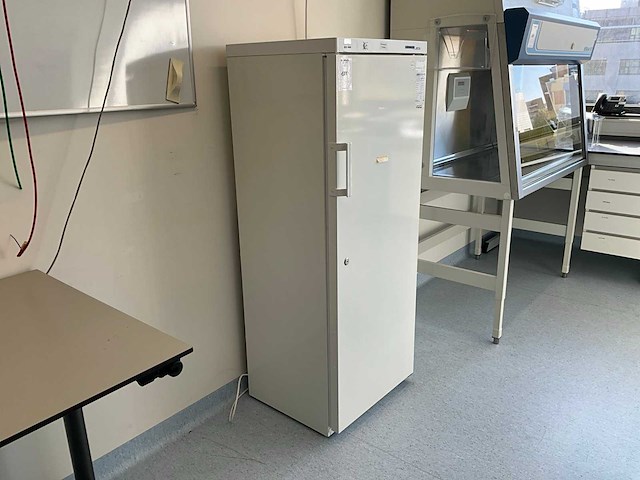 Liebherr fks 3600 laboratoriumkoelkast - afbeelding 2 van  5