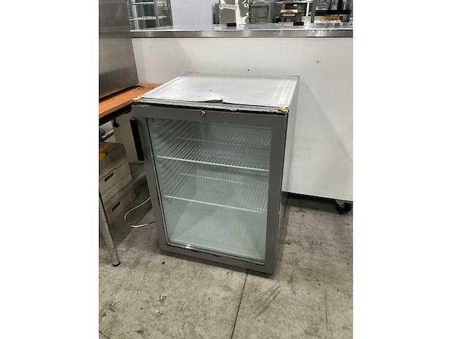 Liebherr kfvesf1803 glasdeur koelkast - afbeelding 2 van  4