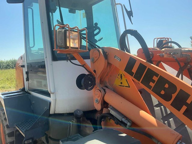 Liebherr l509 shovel - afbeelding 2 van  16
