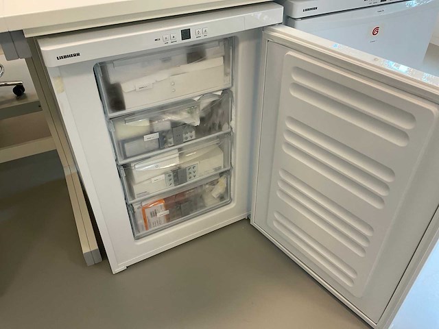 Liebherr laboratorium vriezer - afbeelding 2 van  2
