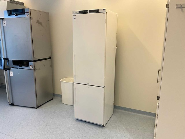 Liebherr lcv 4010 mediline laboratorium koelkast/vriezer combinatie - afbeelding 1 van  8
