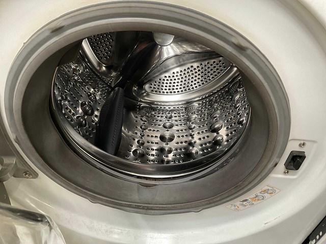 Liebherr premium ctp 2553 koel-vriescombinatie en lg f4j5tn32 wasmachine - afbeelding 5 van  7