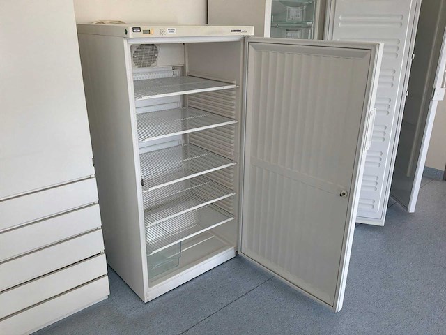Liebherr uks 5000 laboratoriumkoelkast - afbeelding 3 van  5