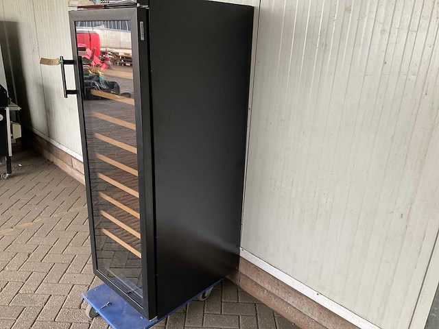 Liebherr vinothek 7084.249-01 wijnklimaatkast - afbeelding 3 van  6