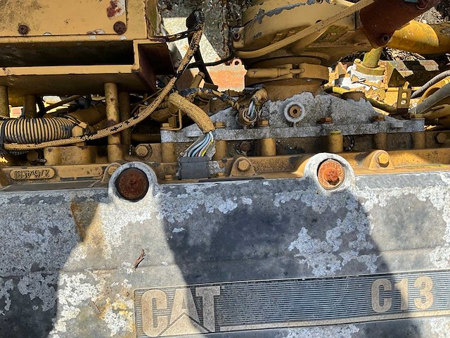 Lier met 2x caterpiller motor op onderstel - afbeelding 27 van  27