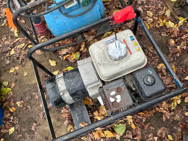 Lievers / honda omvormer / generator - afbeelding 6 van  7