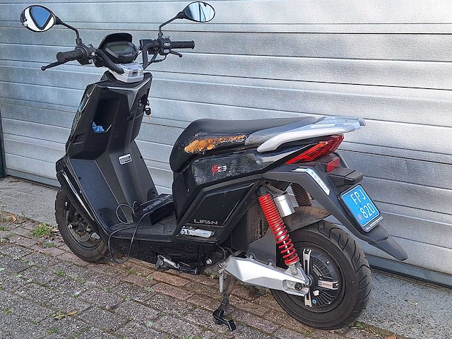 Lifan e3 elektrische snorscooter 25 km - afbeelding 3 van  8