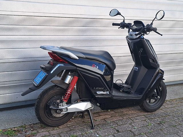 Lifan e3 elektrische snorscooter 25 km - afbeelding 5 van  8