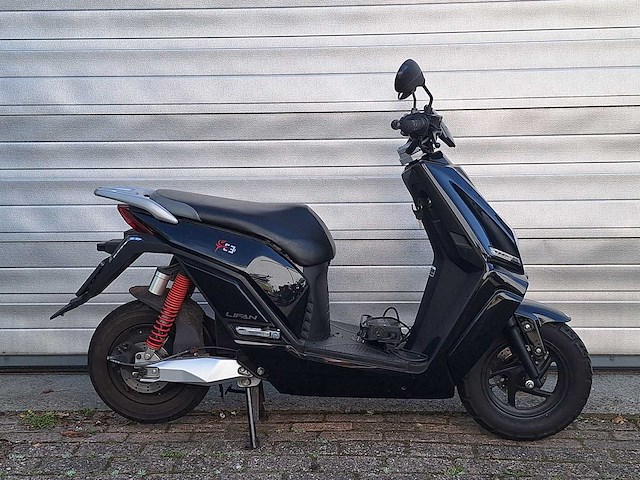 Lifan e3 elektrische snorscooter 25 km - afbeelding 6 van  8