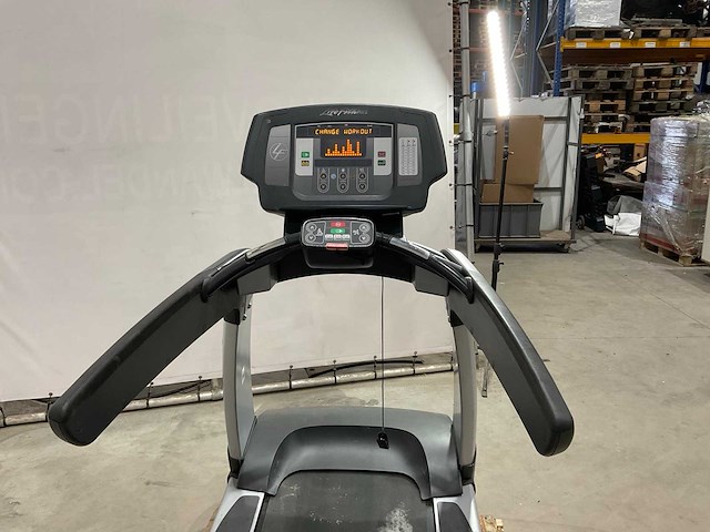 Life fitness - 95t - loopband - afbeelding 6 van  7