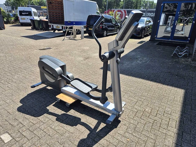Life fitness - crosstrainer - afbeelding 4 van  5
