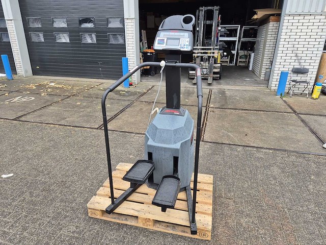 Life fitness - life fitness stepper - afbeelding 1 van  4